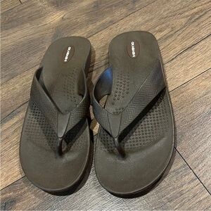 Okabashi brown sandals XL